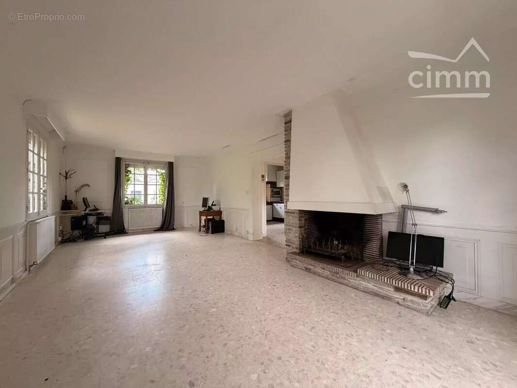 Maison à SAINT-GERVAIS-LA-FORET