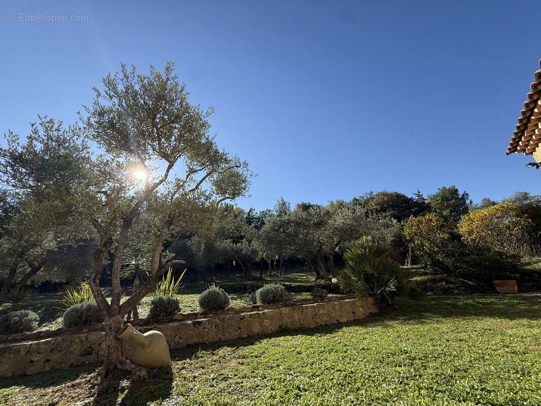 Maison à MEYRARGUES