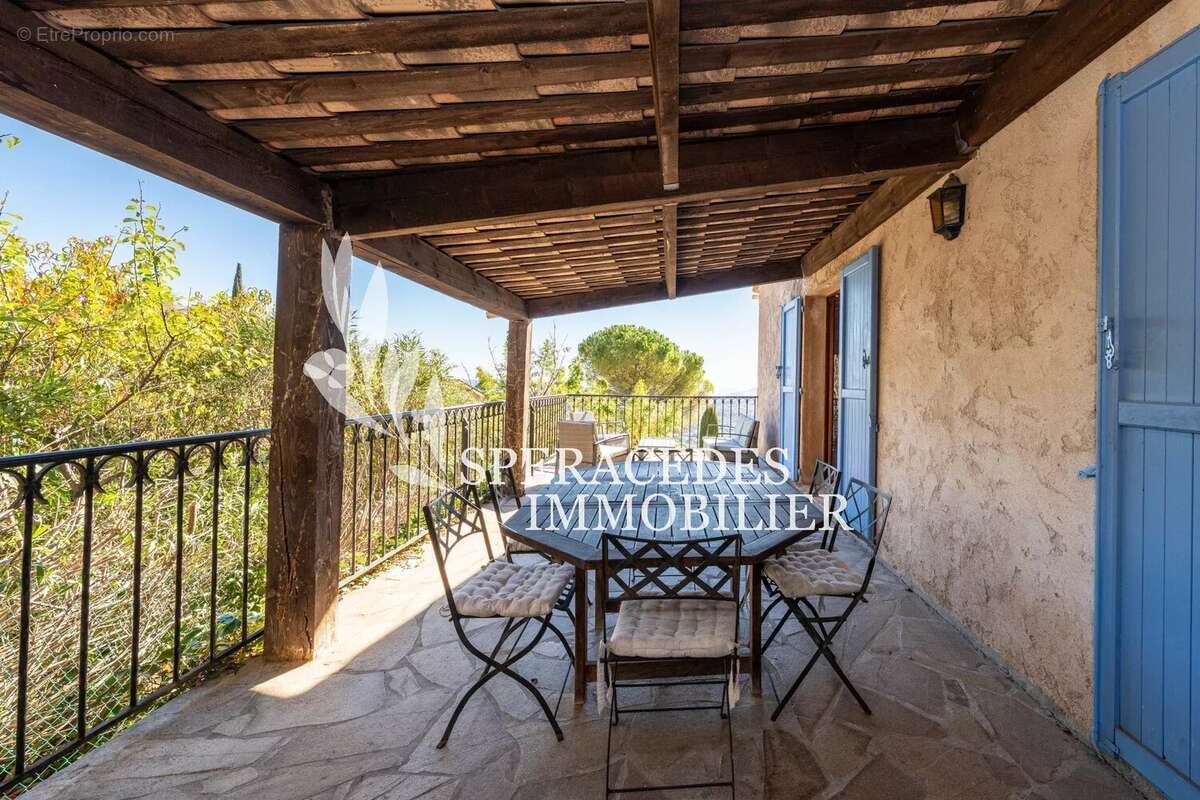 Maison à SPERACEDES