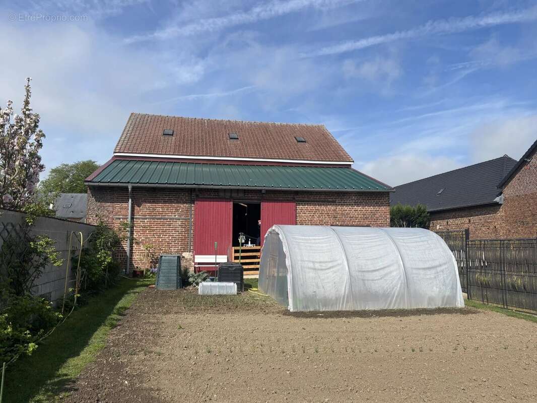 Maison à GOUZEAUCOURT