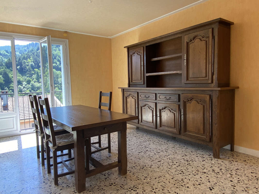 Appartement à LE CHEYLARD