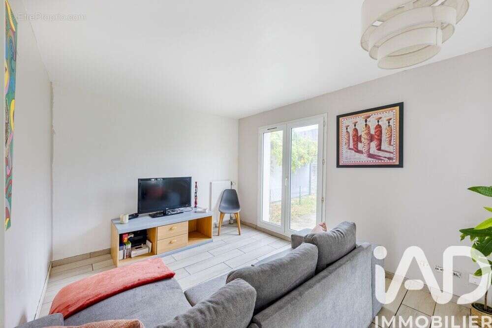 Photo 3 - Maison à TAVERNY