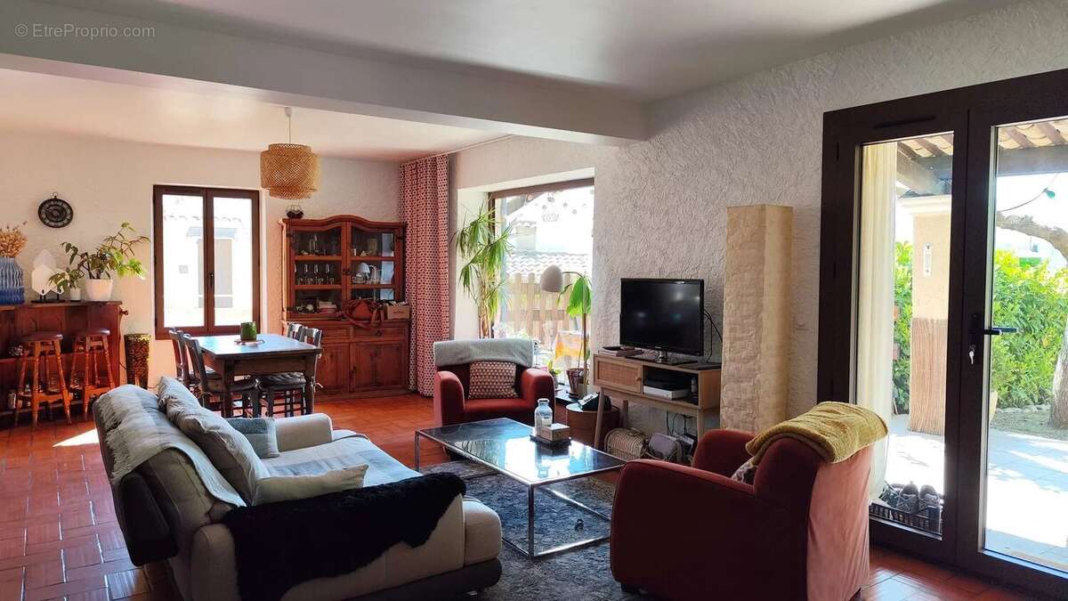 Maison à MEZEL