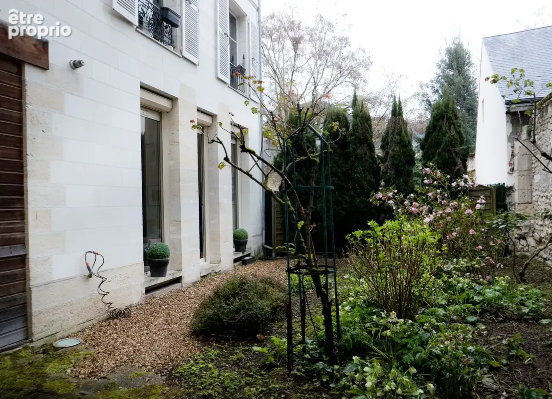 Maison 10 pièces 360 m² à vendre à Tours (37000) - photo 3