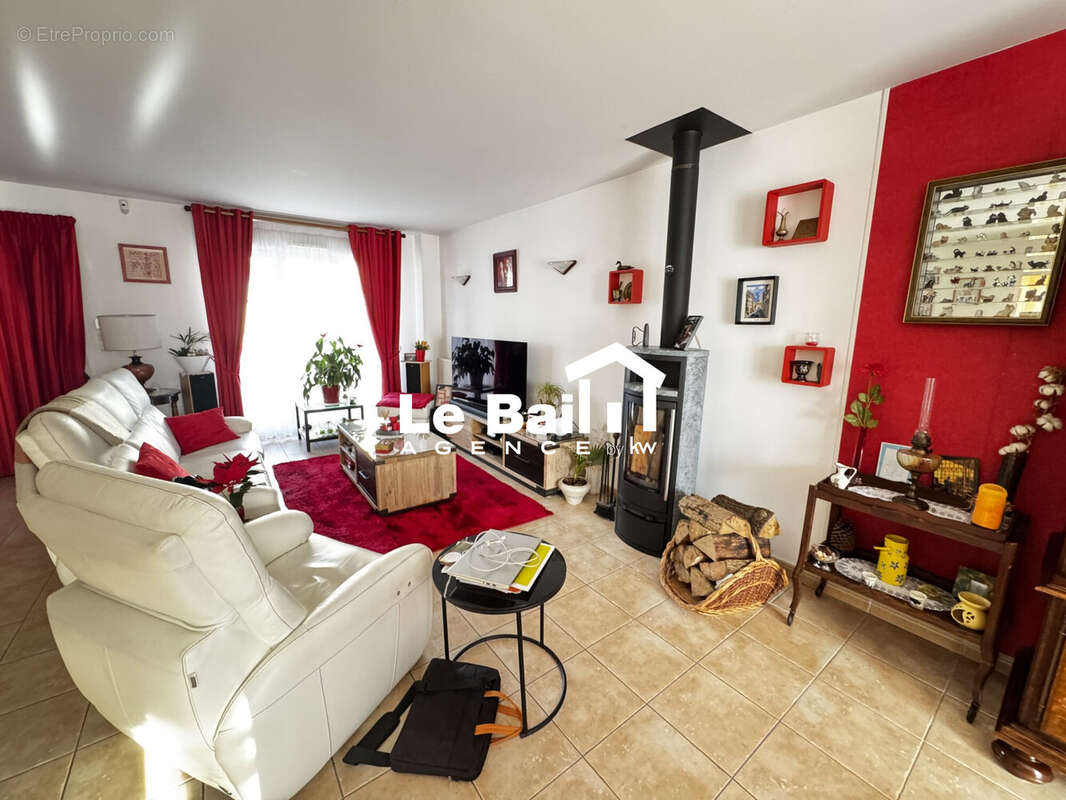 Maison 153 m² à Osny  - photo 6