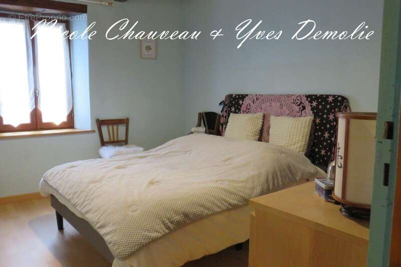 Maison à VERNET-LA-VARENNE