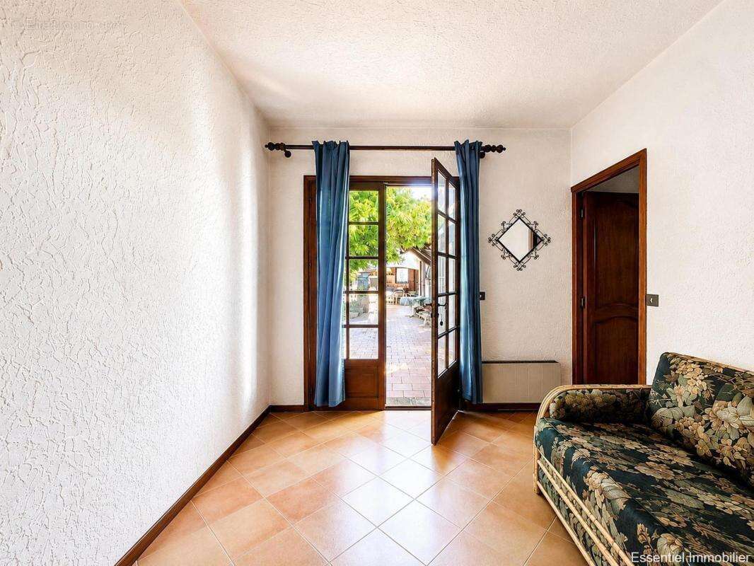 Maison à LE CANNET