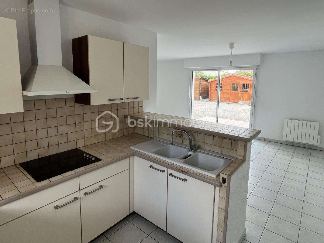SAUJON  -  maison plain-pied 91 m2 sur terrain clos 560 m2 - photo 5
