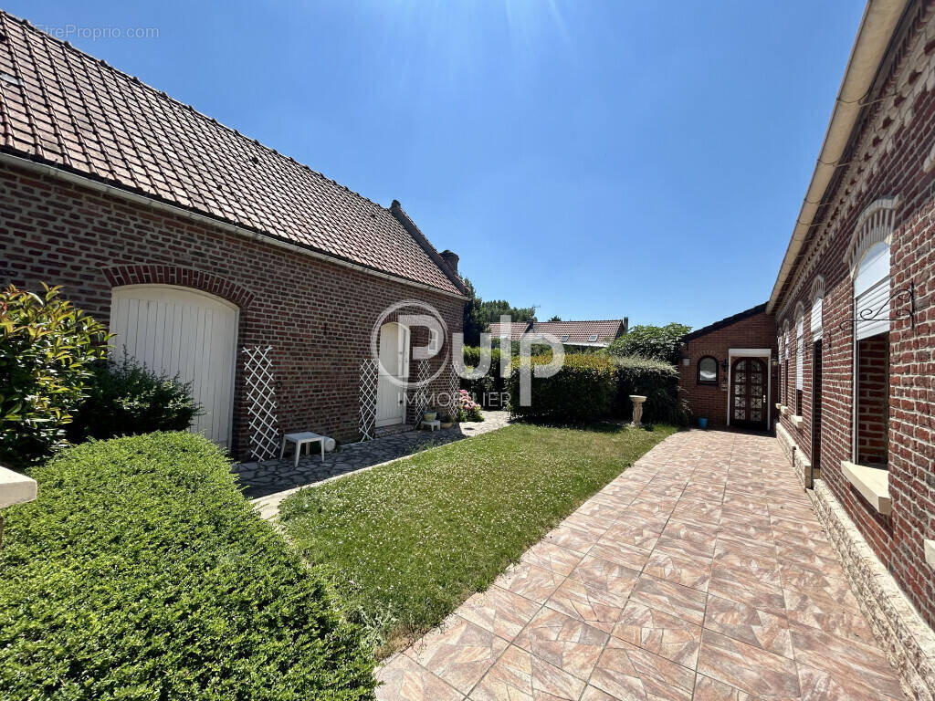 Maison à NOYELLES-SOUS-BELLONNE