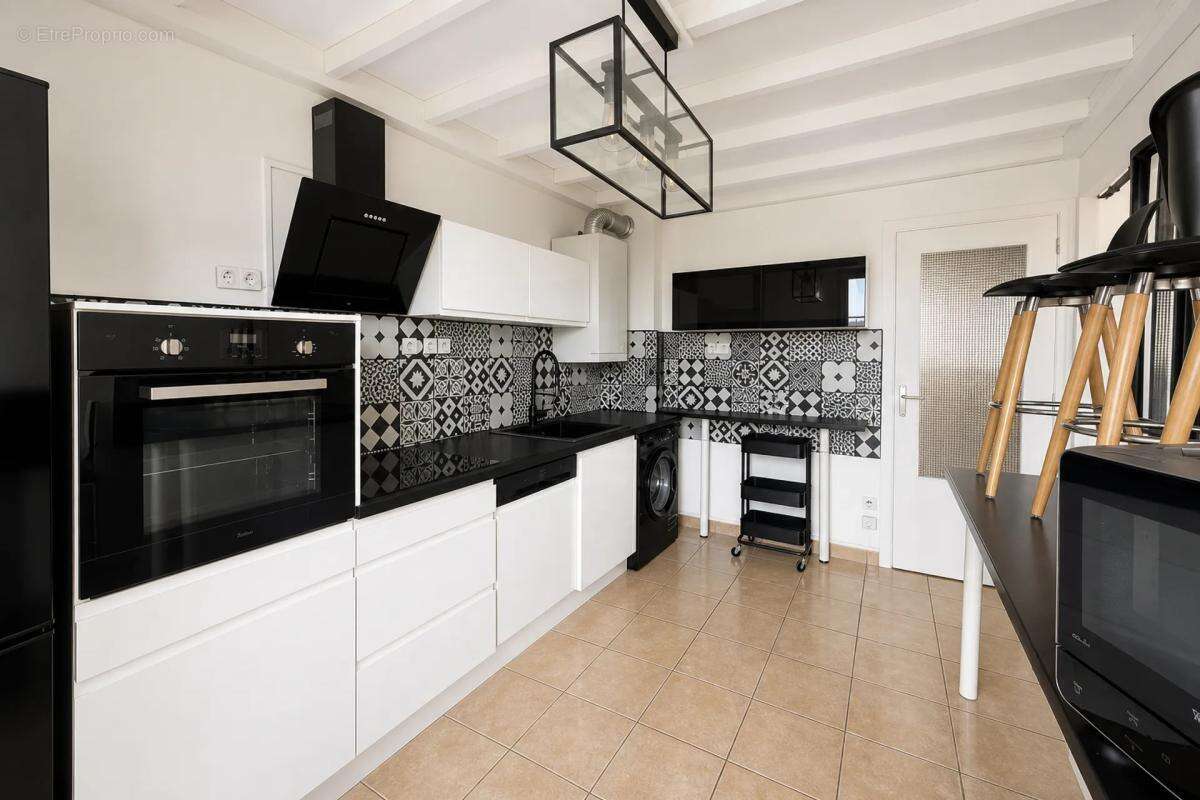 Appartement entièrement meublé et loué secteur Le Soleil - photo 2