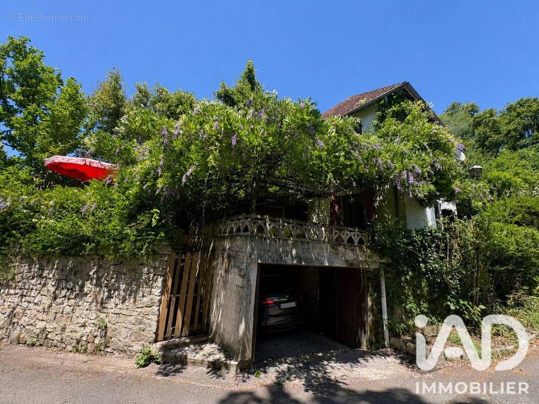 Photo 1 - Maison à LE LARDIN-SAINT-LAZARE