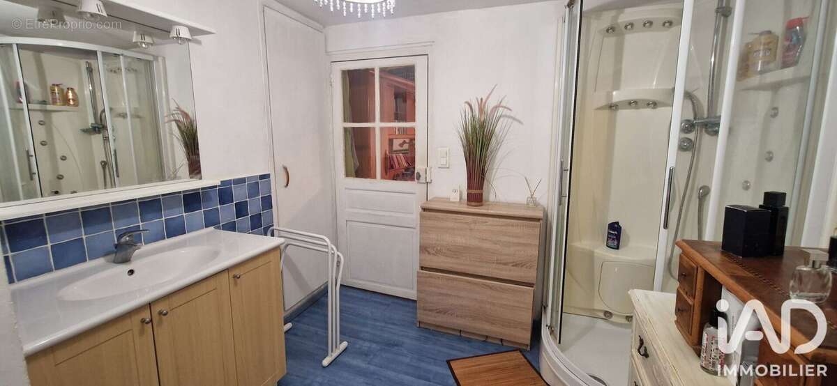 Maison 56 m² à Villefranche-De-Rouergue  - photo 8
