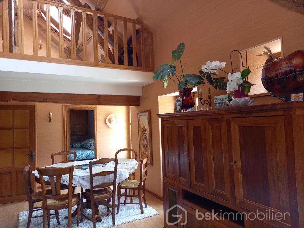 Maison à BOISCOMMUN