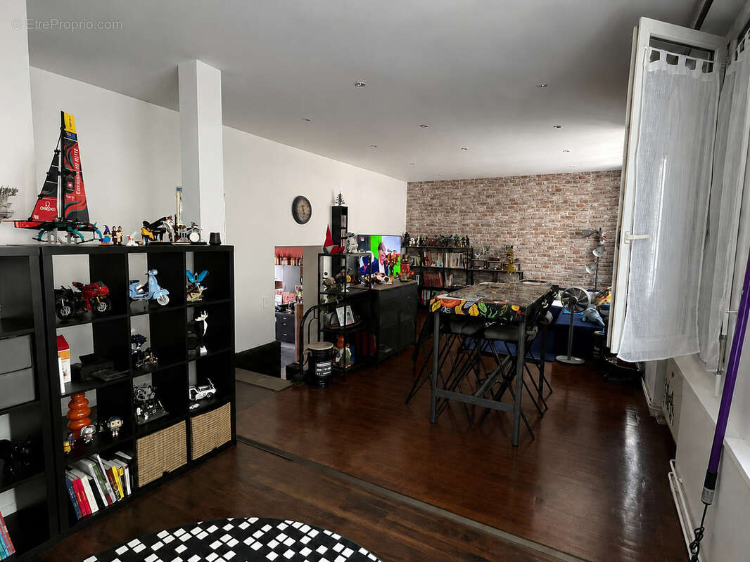 Appartement à SAINT-ETIENNE