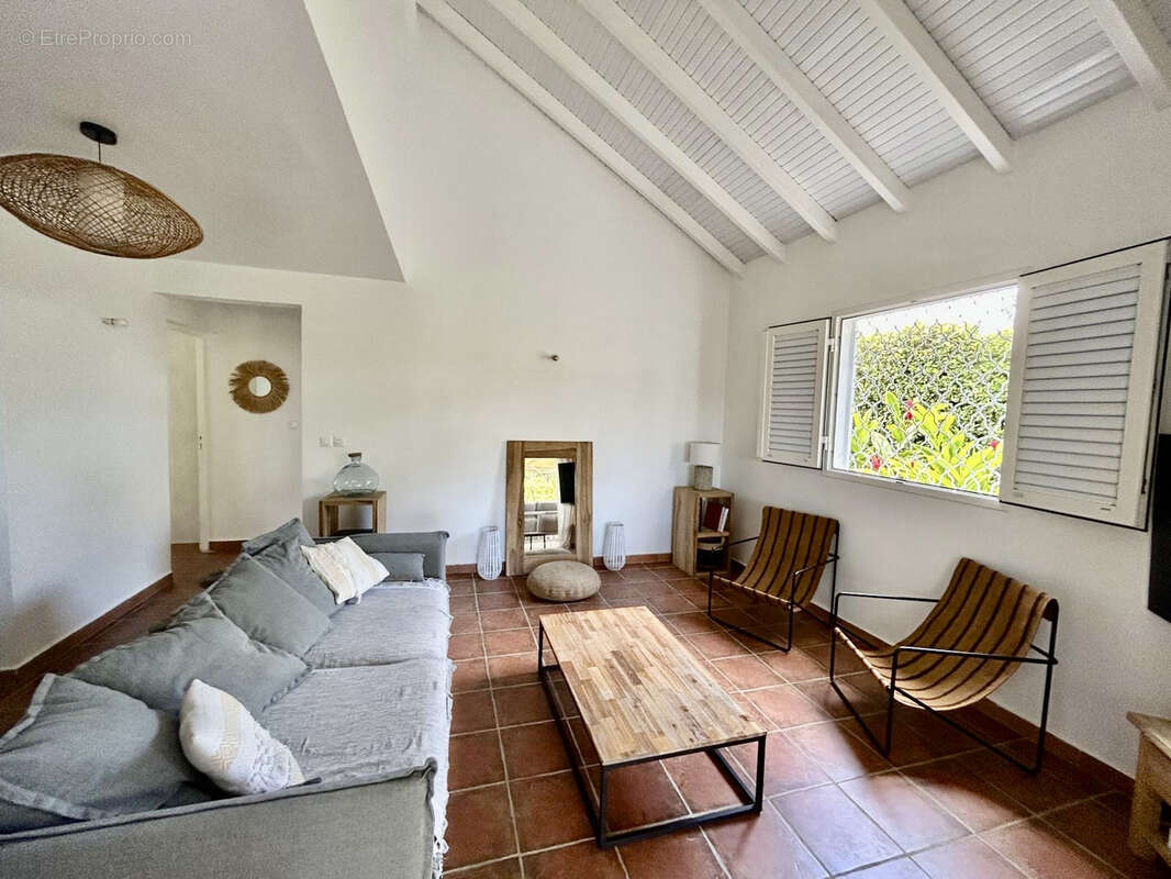 Maison à PETIT-BOURG