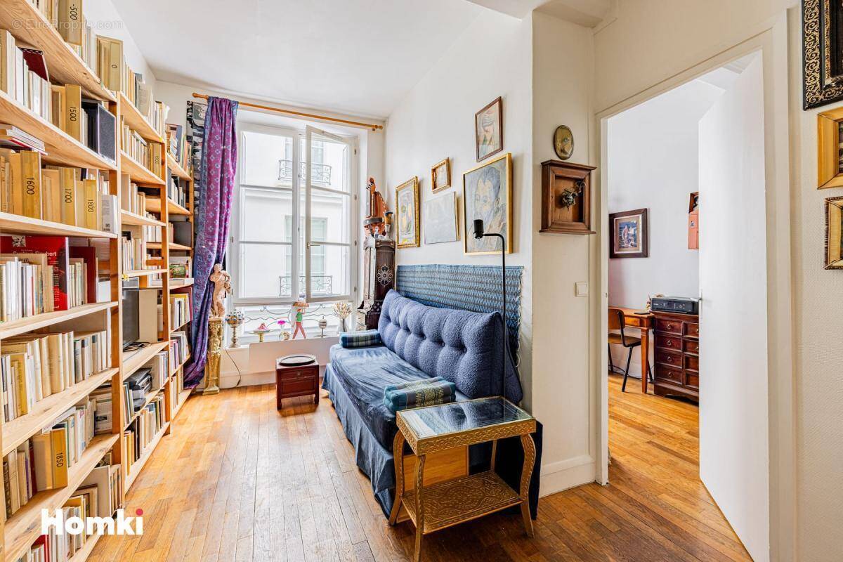 Appartement à PARIS-3E