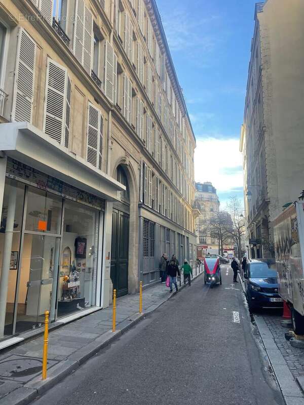 Commerce à PARIS-3E