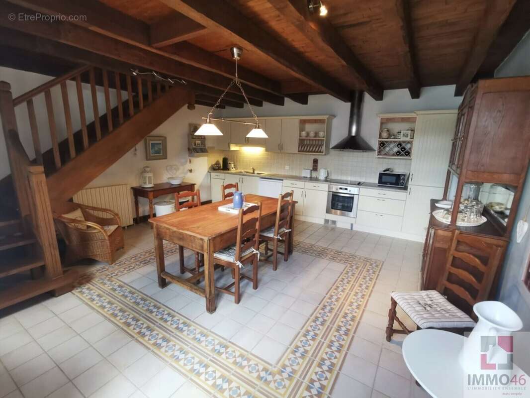 Maison à ALVIGNAC