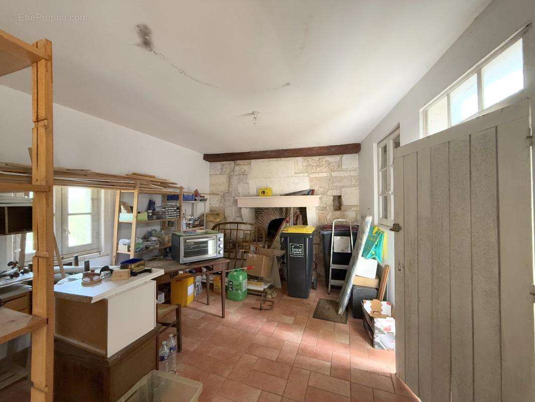 Maison à VOUZAN