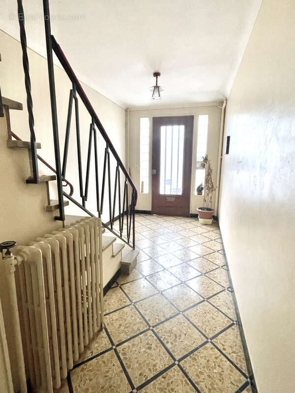 Maison à SAINT-QUENTIN