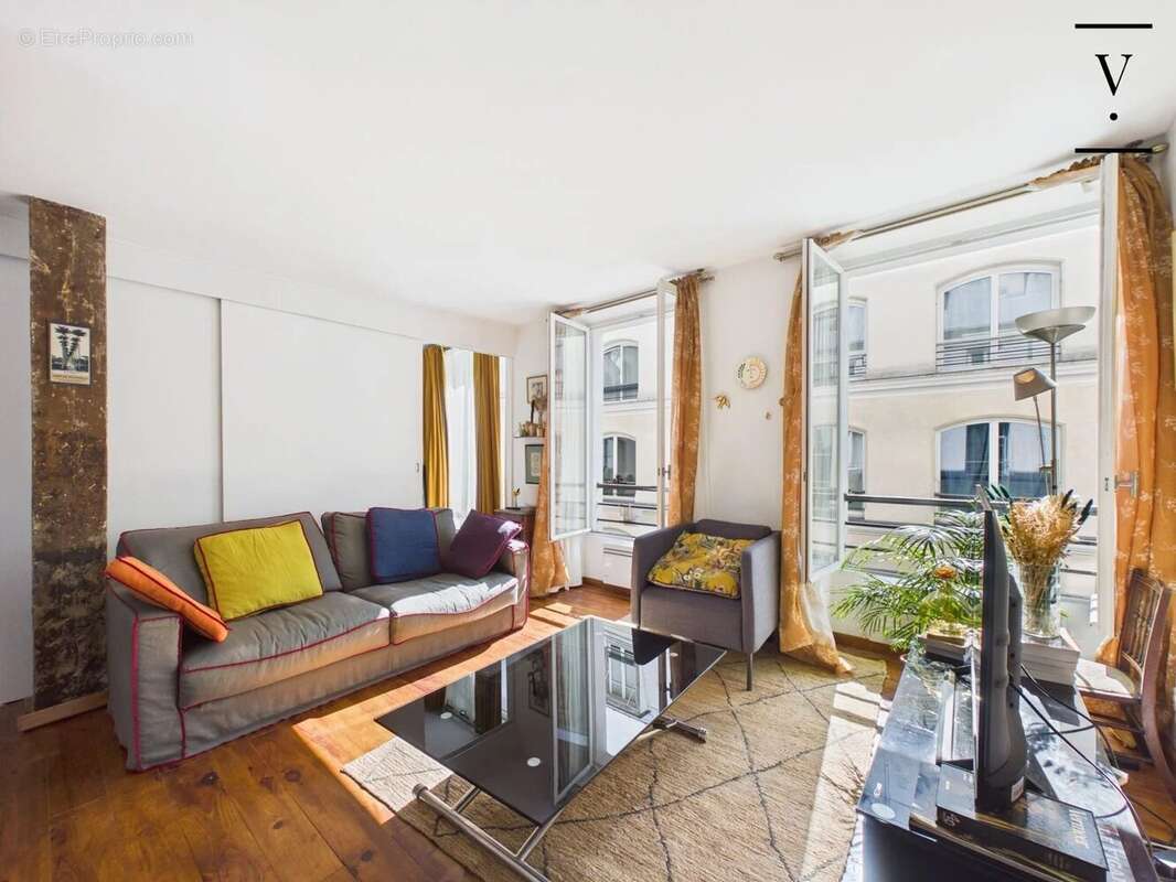 Appartement à PARIS-11E