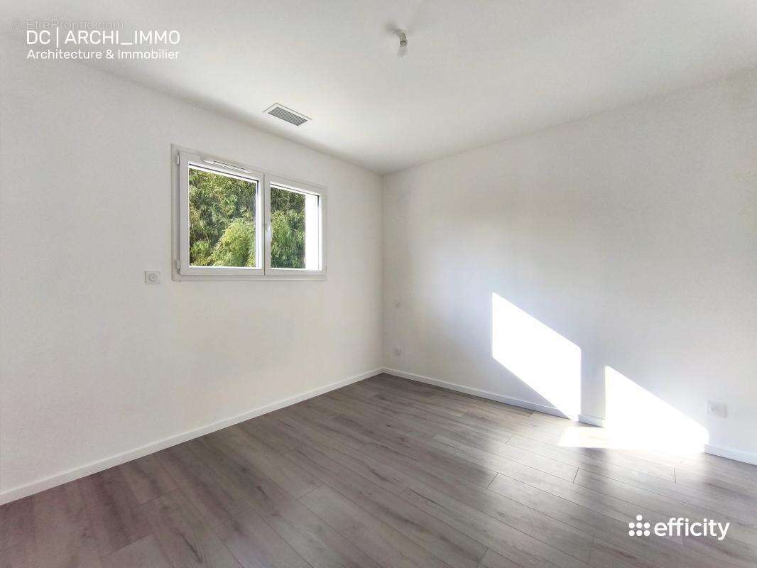 Maison à SAINT-ANDRE-DE-CUBZAC