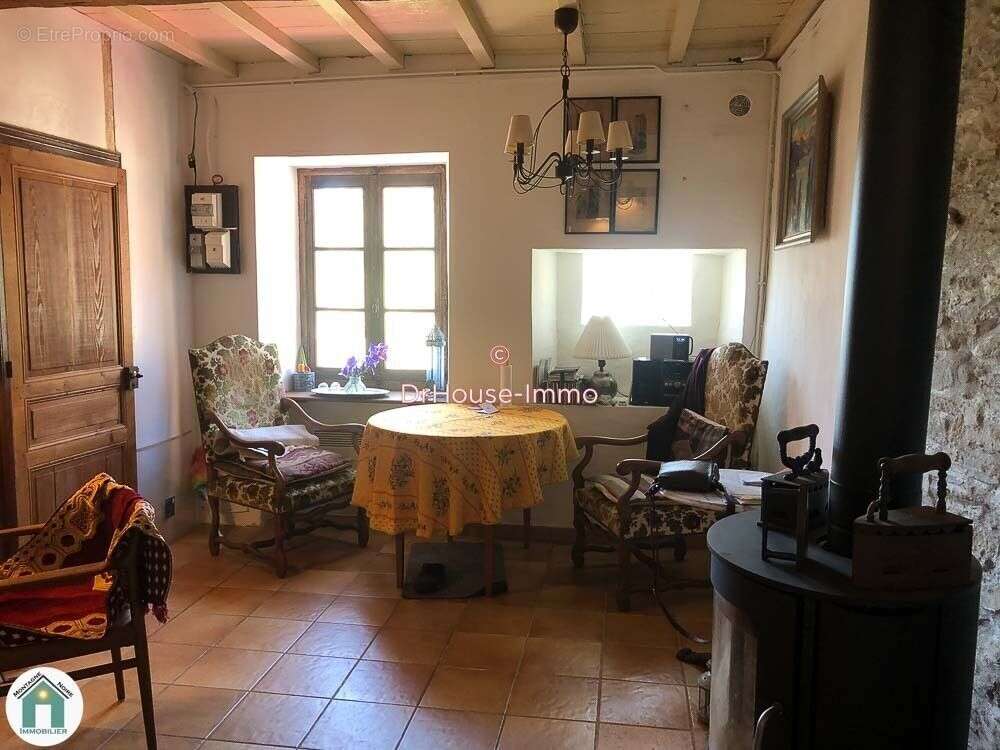 Maison à CUXAC-CABARDES