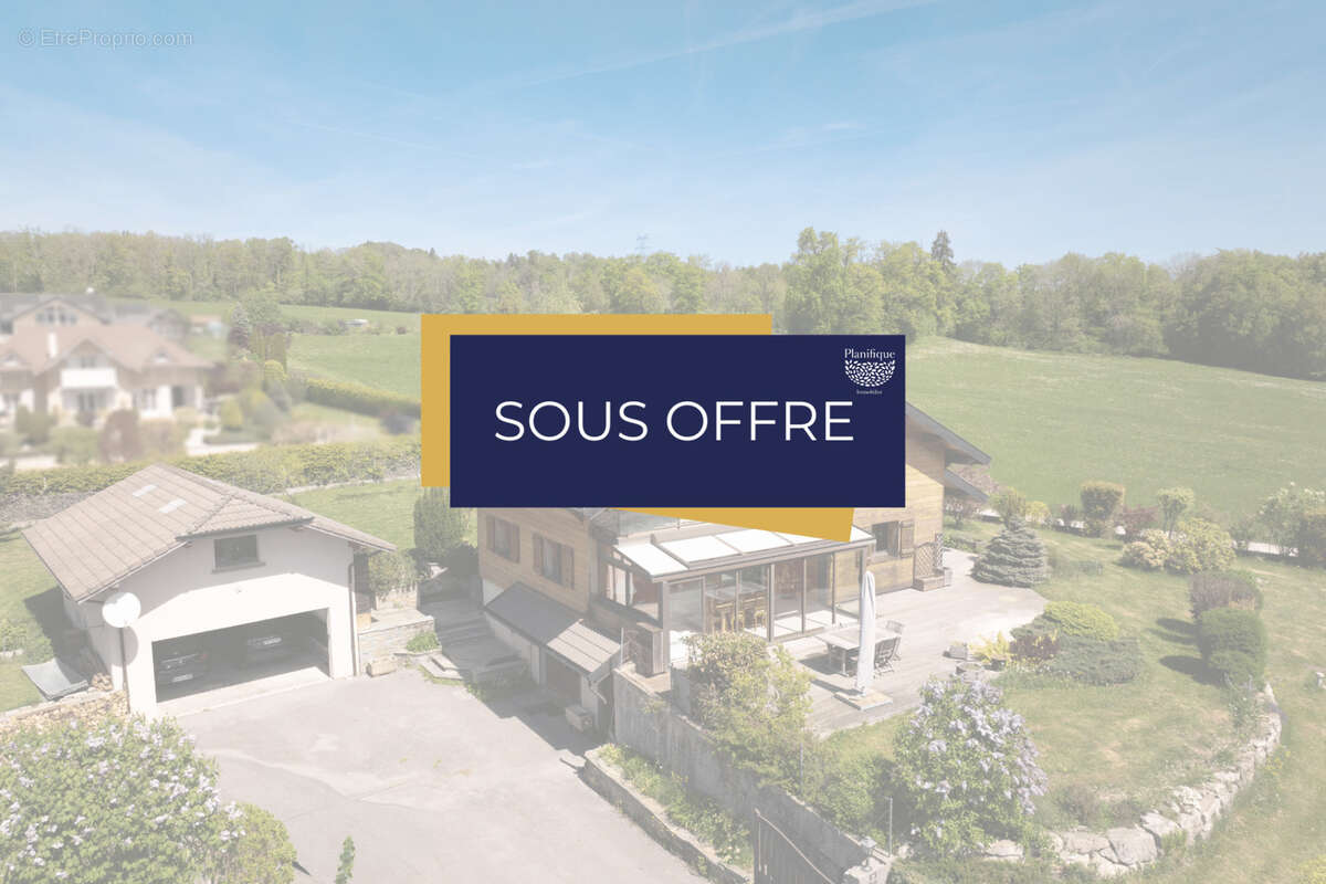 Maison à EVIRES