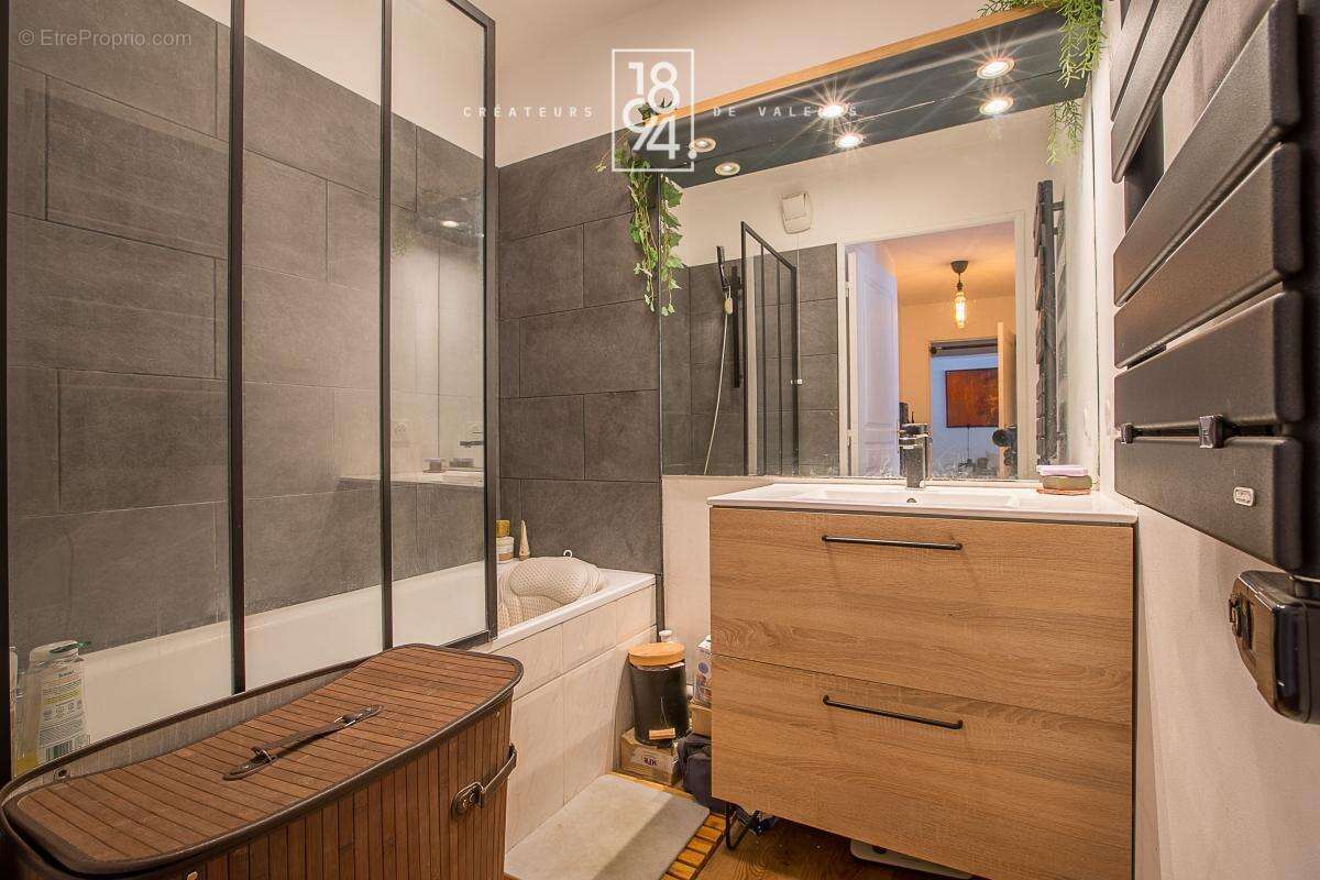 Appartement à MARSEILLE-10E