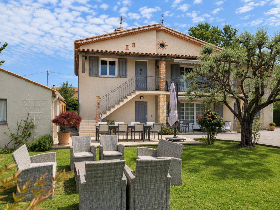 Maison à MOUGINS