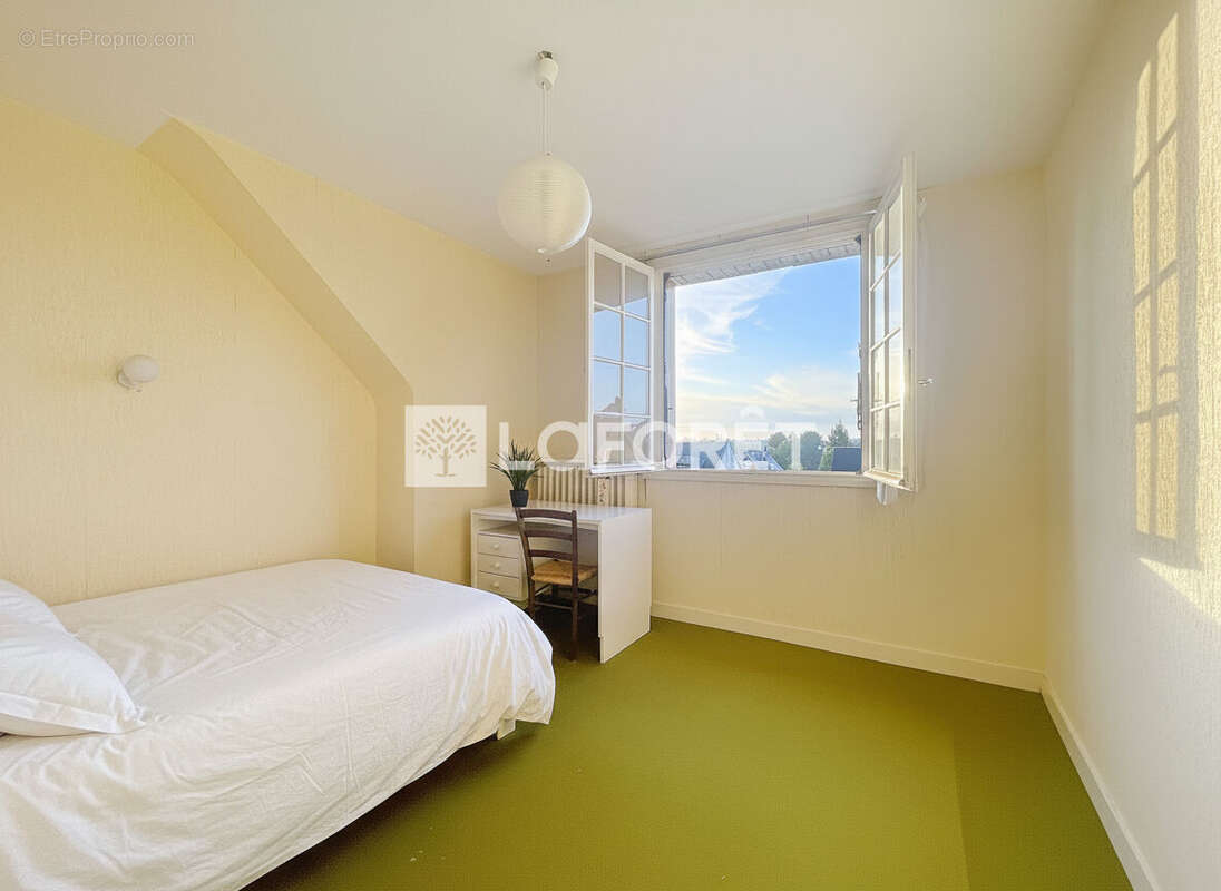 Maison Cesson Sevigne 8 pièces - 138m2 ( centre ville - La Hublais - Beausoleil ) - photo 12