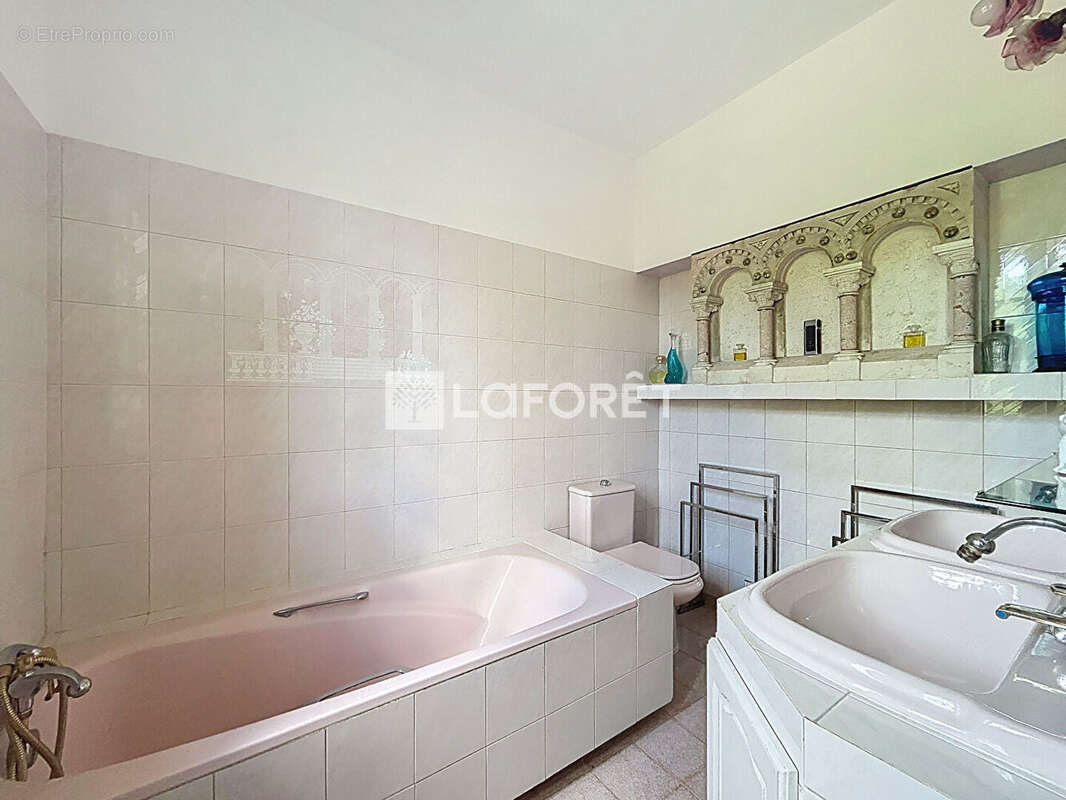 Maison à VERNEUIL-SUR-SEINE