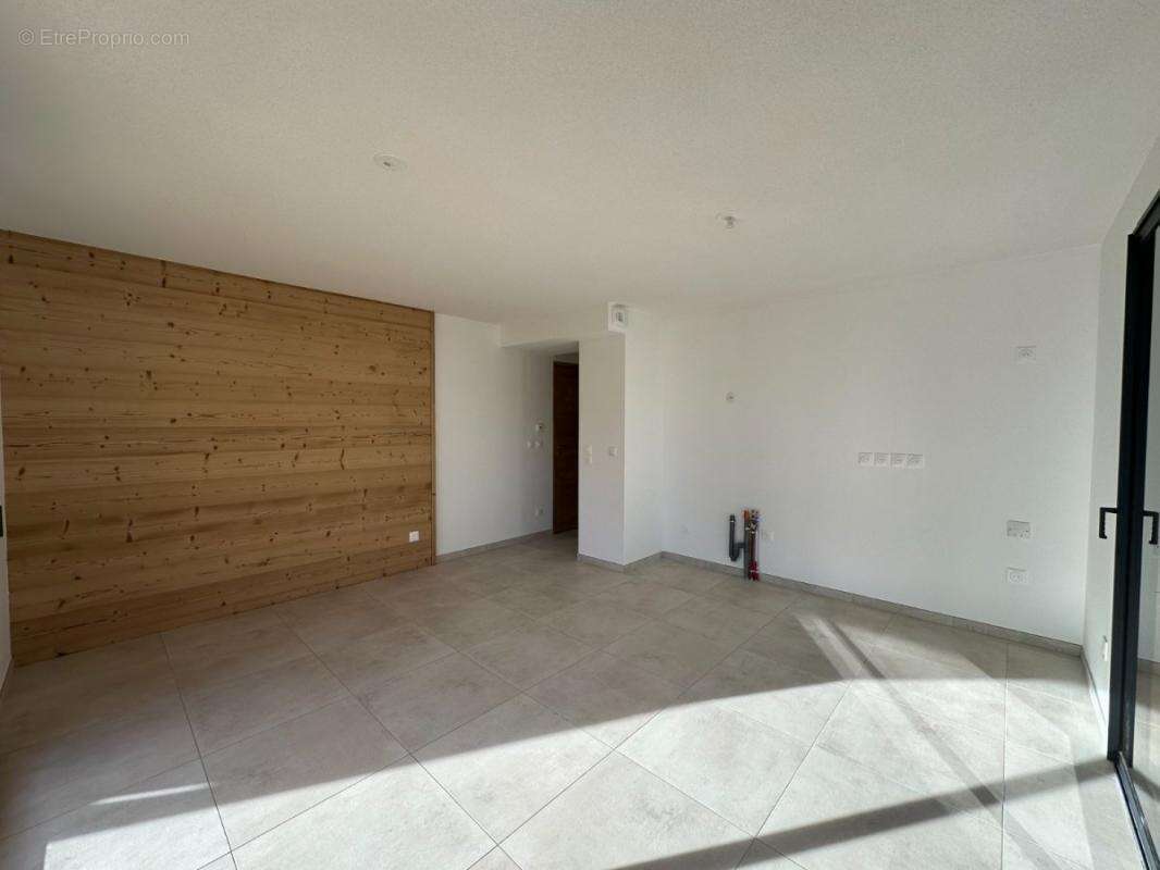 Appartement à SAINT-CHAFFREY