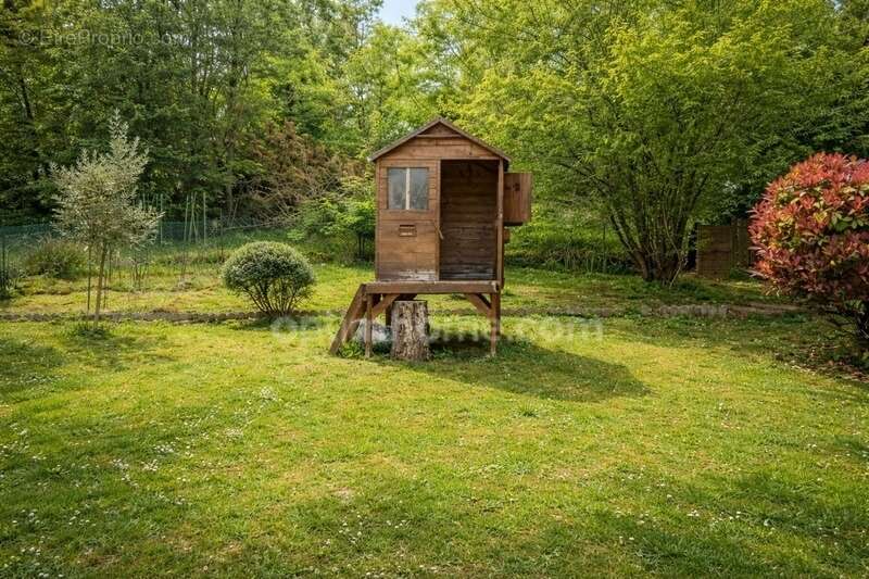 Maison à MONTATAIRE