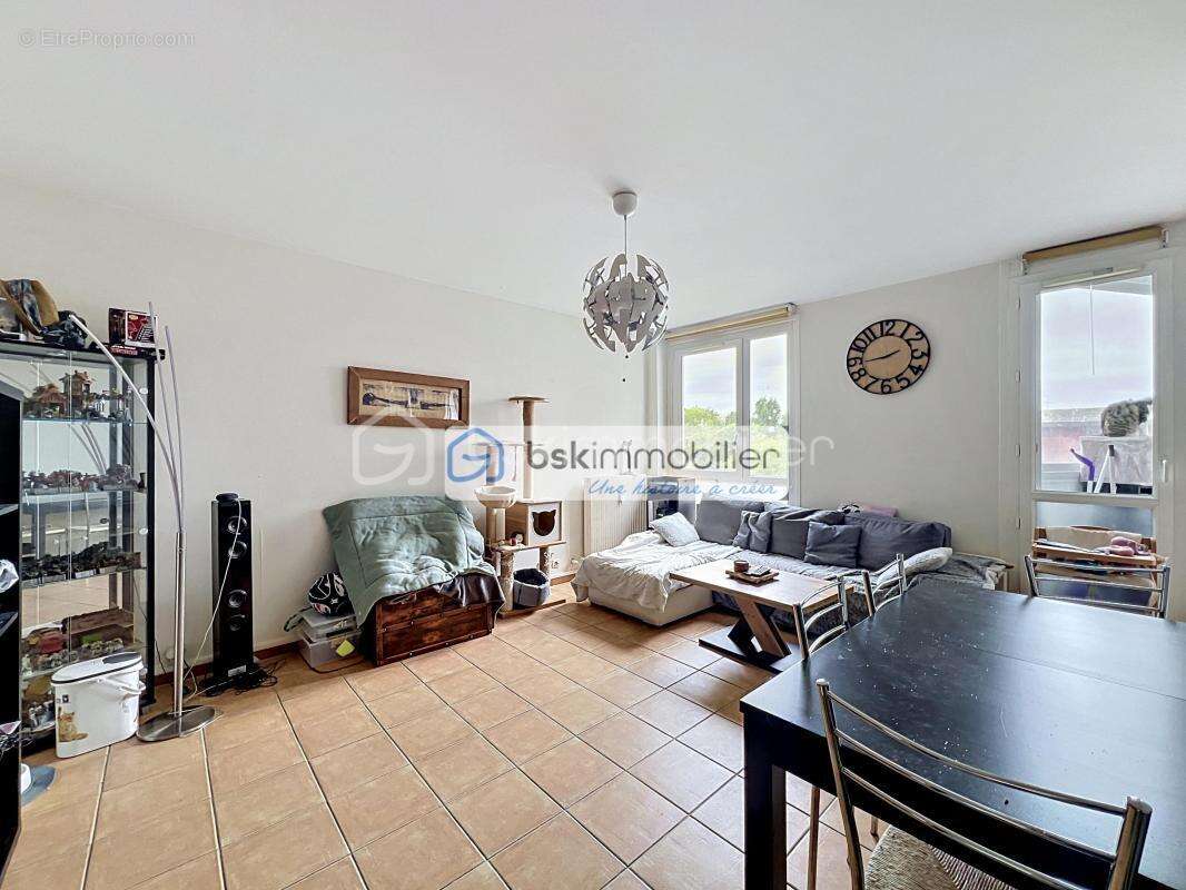 Appartement à CORBEIL-ESSONNES