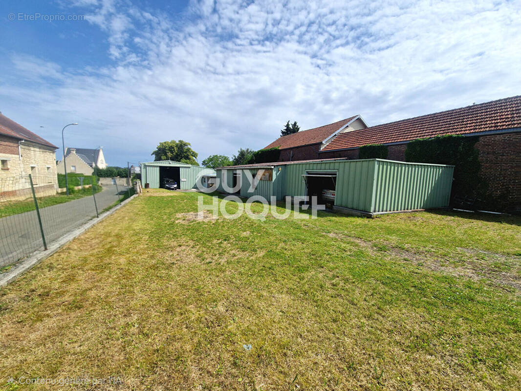 Commerce à COUCY-LE-CHATEAU-AUFFRIQUE