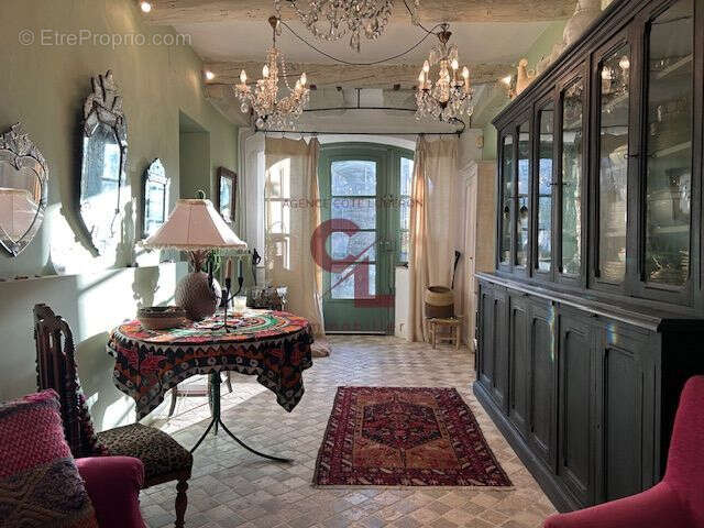 Maison à CABRIERES-D'AVIGNON