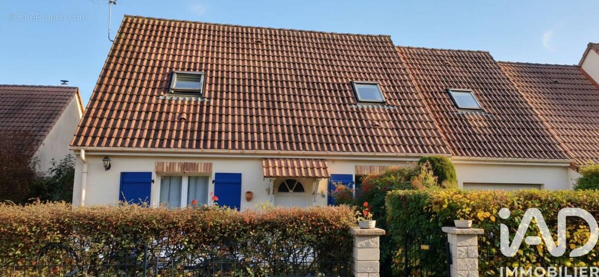 Photo 1 - Maison à GUIGNES