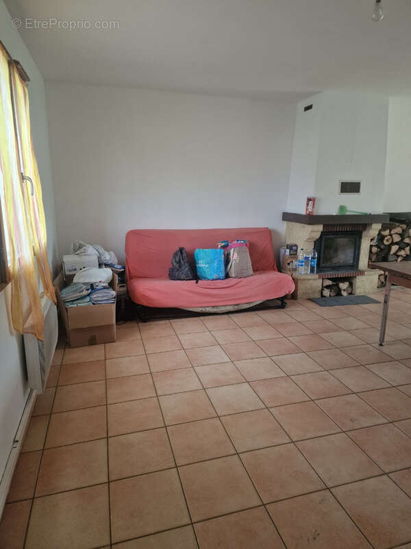 Maison à SAINT-PARDOUX-LA-RIVIERE