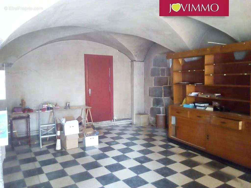 Appartement à ROCHEFORT-MONTAGNE