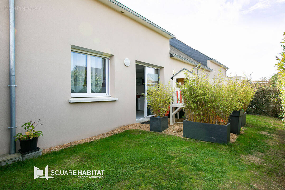 Maison à LA MEMBROLLE-SUR-LONGUENEE