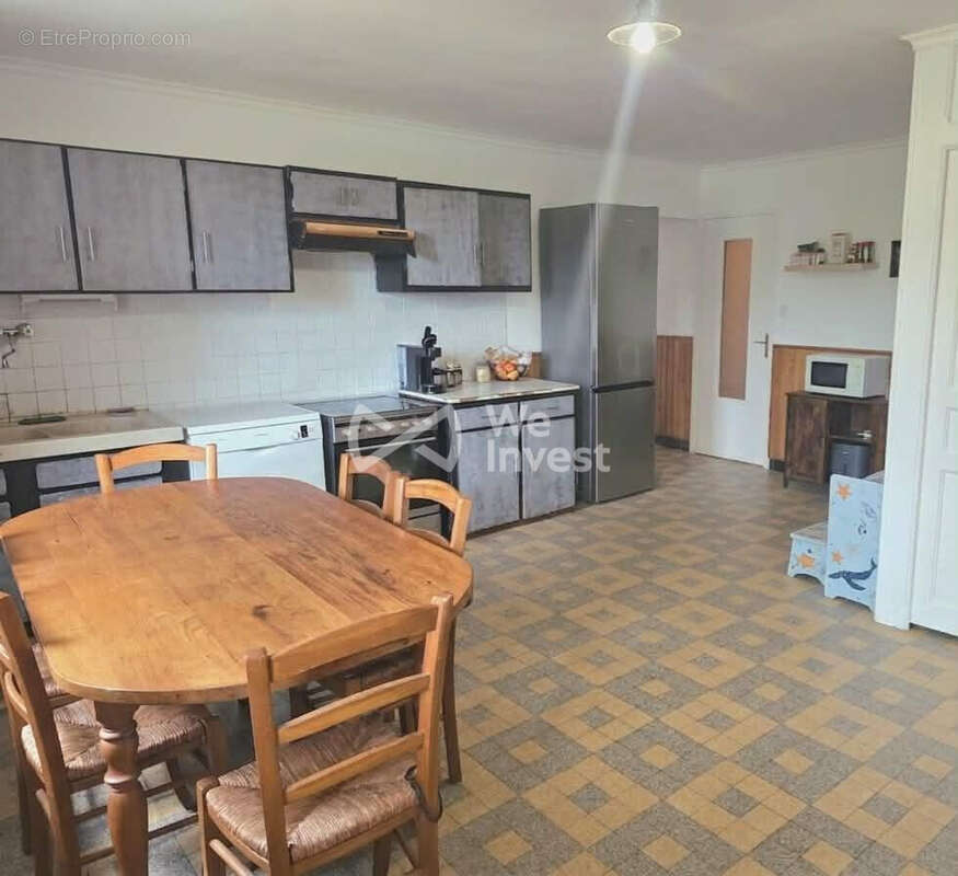Maison à YVRE-LE-POLIN