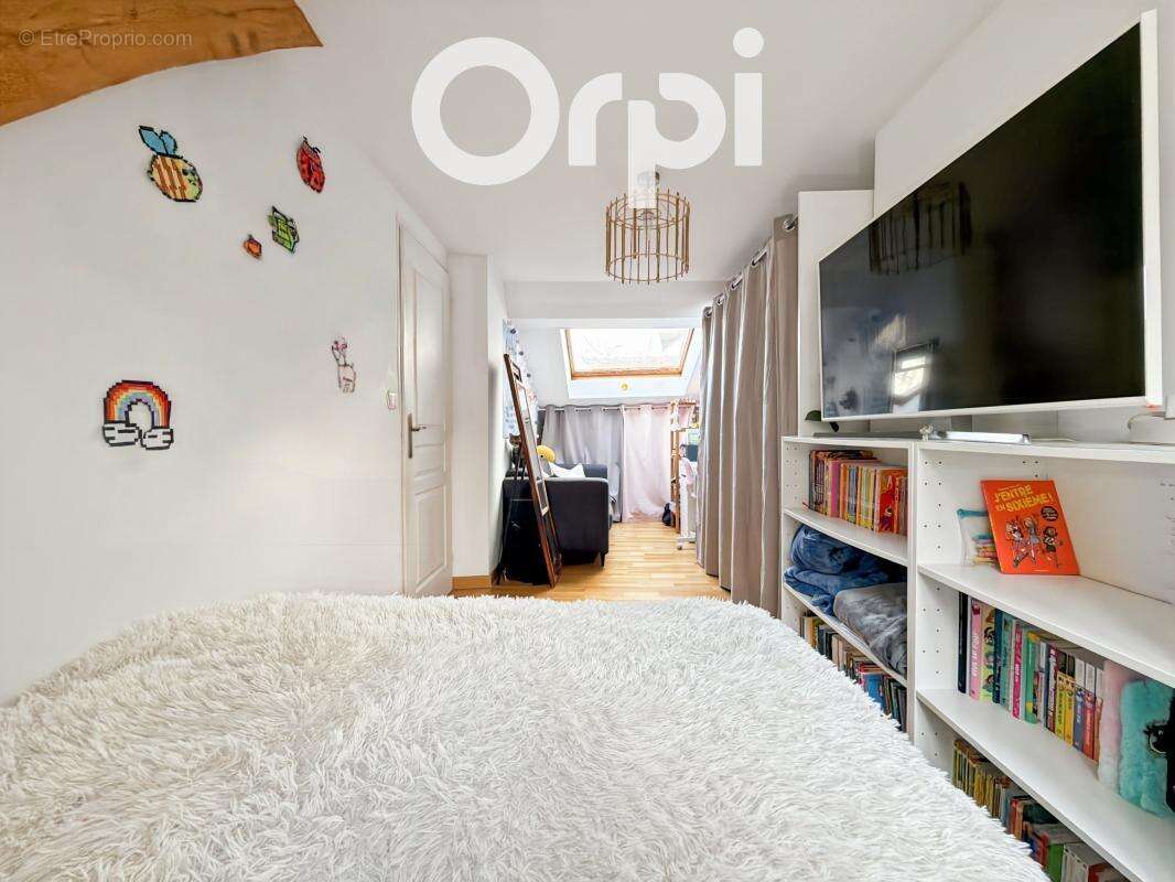 Maison à ESTREES-SAINT-DENIS