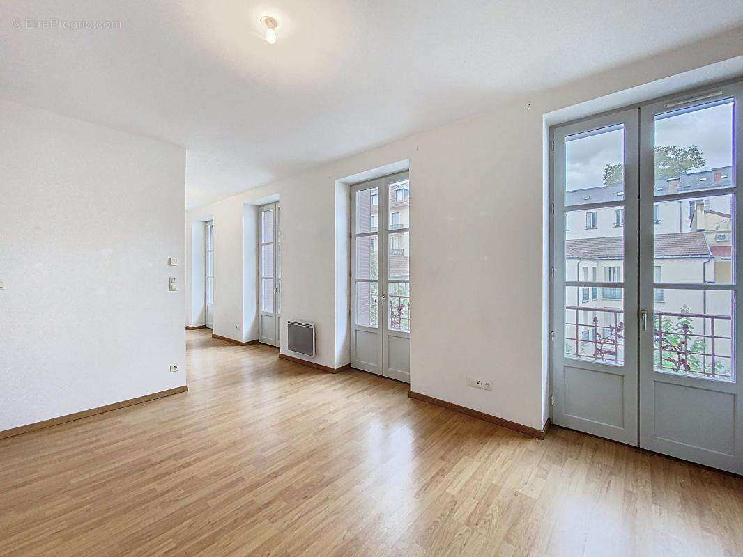 Appartement à VICHY