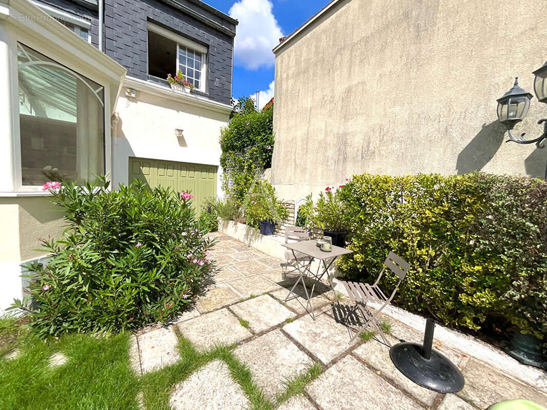 Maison à FONTENAY-SOUS-BOIS