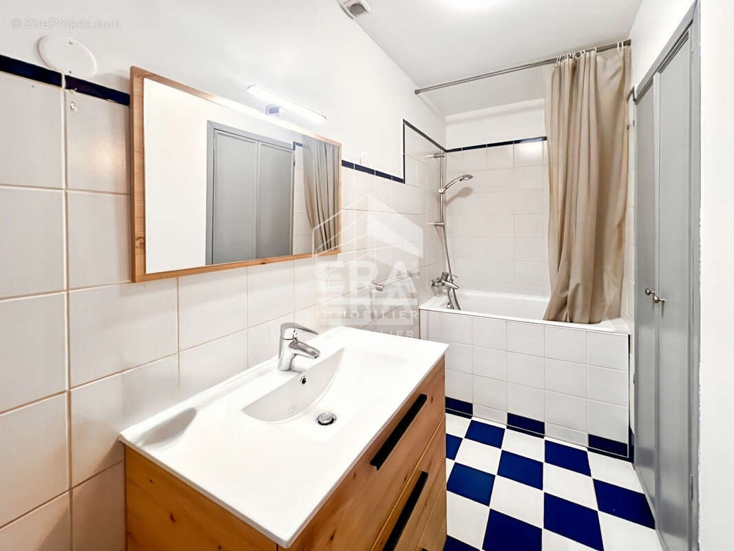Appartement à DAMMARIE-LES-LYS
