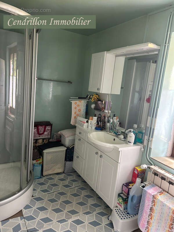 Maison à MONTBOUCHER