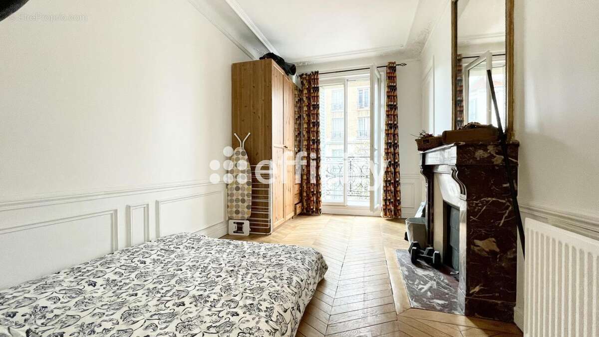 Appartement à PARIS-11E
