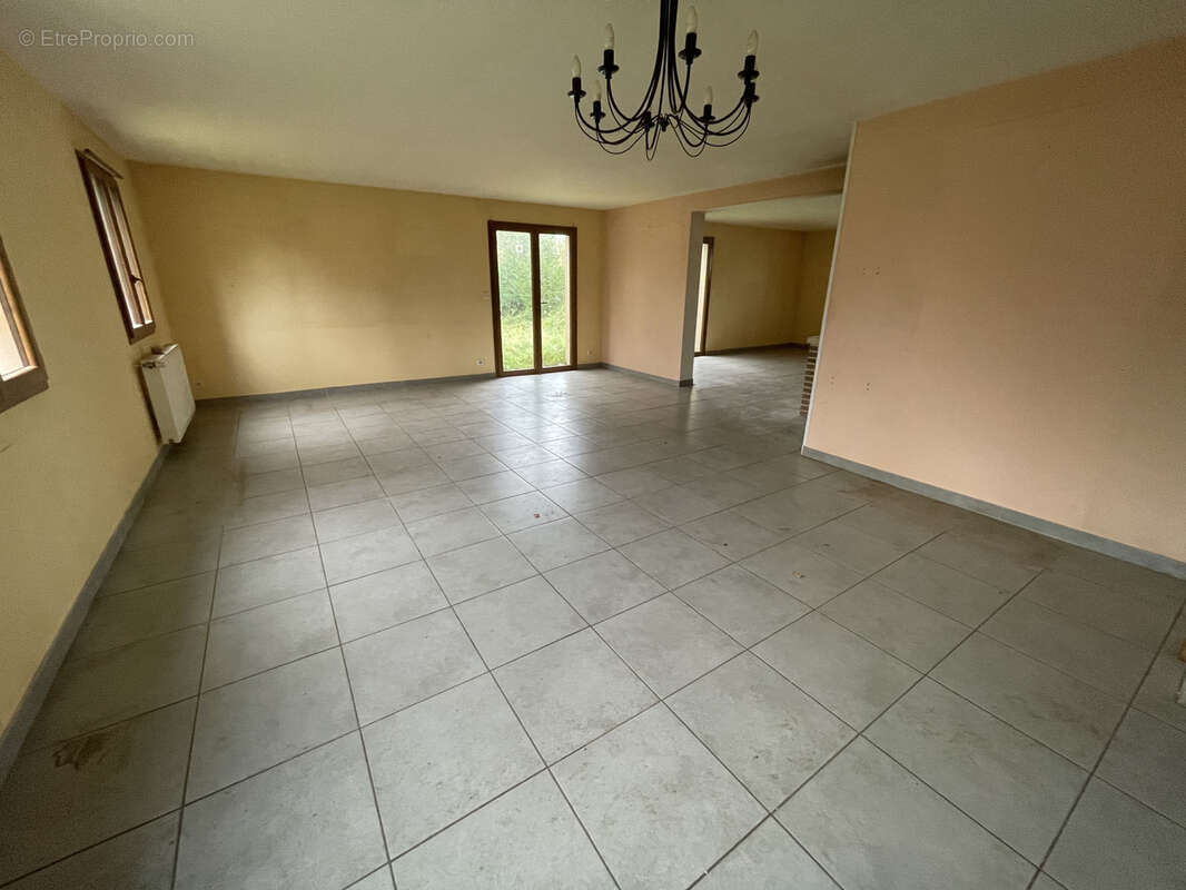 A visiter, maison atypique avec grand terrain de 3 946 m2 à la campagne - photo 3