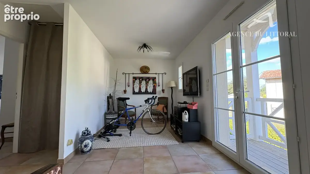 Maison 6 pièces de 175 m2  Andernos-les-Bains - photo 9